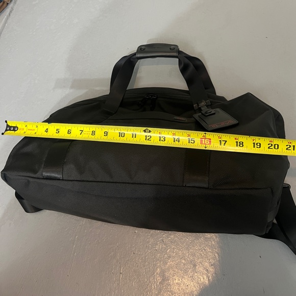 Tumi Alpha Corporate Weekender Travel Duffle Duffel Bag Nylon Black - Picture 6 of 15